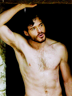 Richard madden GIF - Conseguir el mejor gif en GIFER