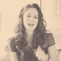 Leighton meester thriller minka kelly GIF - Find on GIFER, حجم الصورة 200x200