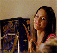 Cam gigandet minka kelly the roommate GIF - Find on GIFER, حجم الصورة 200x184