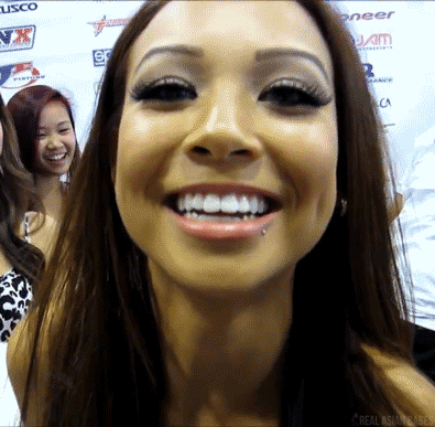 Import models GIFs - Get the best gif on GIFER