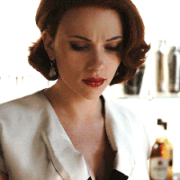 Natasha henstridge GIFs - Get the best gif on GIFER