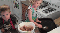 Cooking for kids GIF - Conseguir el mejor gif en GIFER
