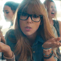 Rummaging GIF - Conseguir el mejor gif en GIFER