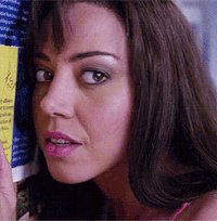 Aubrey plaza GIFs - Get the best gif on GIFER