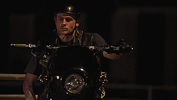 Biker babes GIF - Conseguir o melhor gif em GIFER