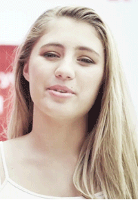 Lia GIFs - Get the best gif on GIFER