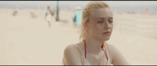 Dakota fanning s GIF - Conseguir o melhor gif em GIFER