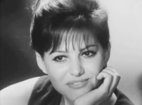 Claudia cardinale GIFs - Obtenez le meilleur gif sur GIFER
